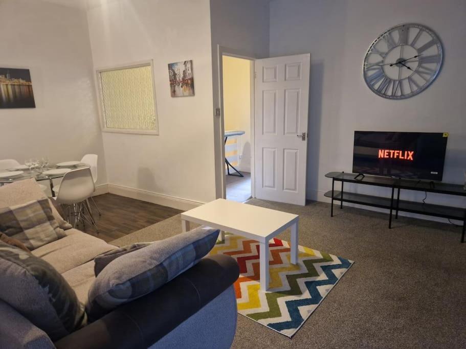 Primos Place - 2 Bedroom In Ashington Ashington  Bagian luar foto